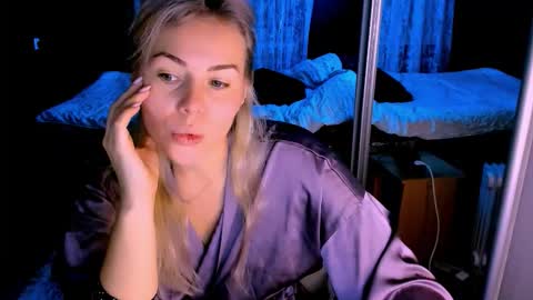 Lora online show from 10/02/25, 02:18