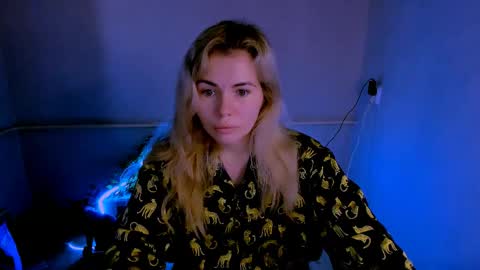 Lora online show from 04/06/26, 04:46