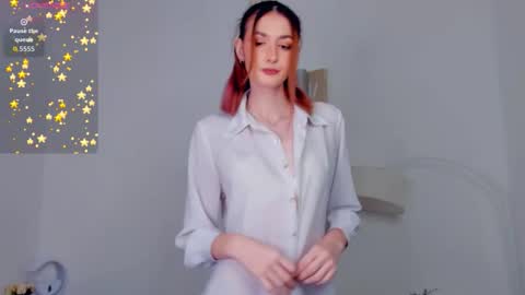 Lora online show from 12/20/25, 10:22