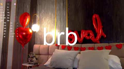 Snapshot of loraineluff chatting on 02/14/25, 03:58 Loraine online show from 02/14/25, 03:58