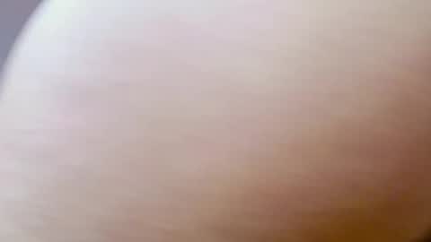 LoraShines online show from 11/28/25, 08:06