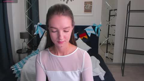 Ur sensual Lora online show from 09/28/25, 01:33