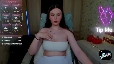 Snapshot of loratempt chatting on 06/04/26, 04:57 Lorik online show from 06/04/26, 04:57