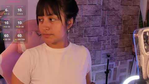 lore_rey online show from 03/25/26, 02:17