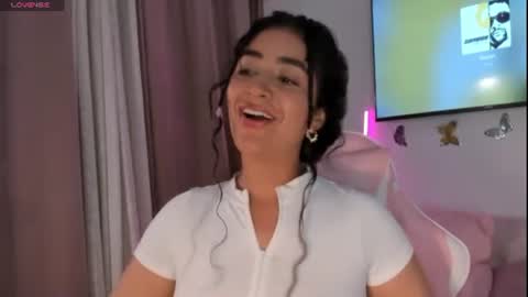 Snapshot of lore_rey chatting on 07/10/26, 01:10 lore_rey online show from 07/10/26, 01:10