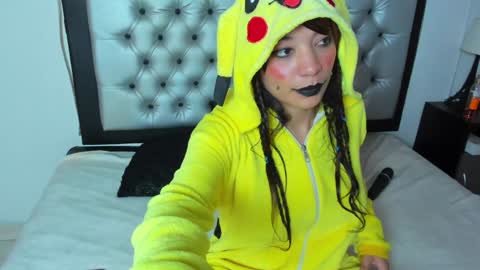 Lore Depp online show from 12/21/24, 11:01