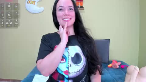 Snapshot of loreen_grey chatting on 10/04/25, 06:17 Loren Grey online show from 10/04/25, 06:17