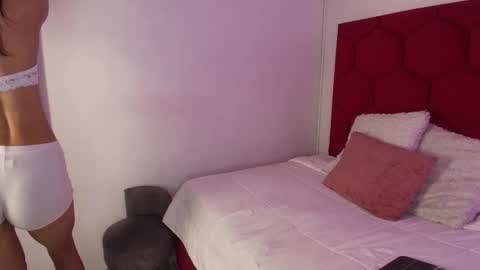 Snapshot of loreley_novoa chatting on 09/09/25, 03:17 LORELI online show from 09/09/25, 03:17