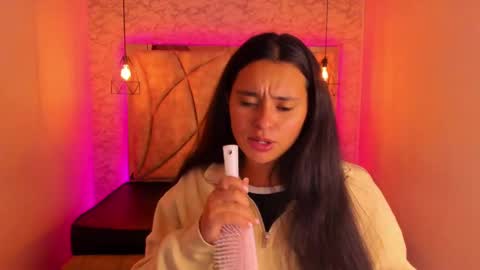 lorem_adams online show from 01/13/25, 09:42