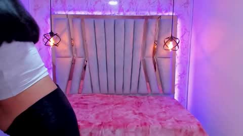 lorem_adams online show from 02/06/25, 05:51