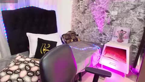 Loren online show from 03/20/26, 08:25