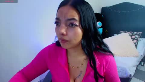 Snapshot of loren_44tits chatting on 06/10/26, 09:03 Loren online show from 06/10/26, 09:03