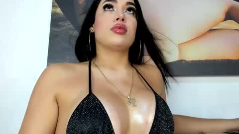 Doll Queen online show from 02/10/25, 10:53