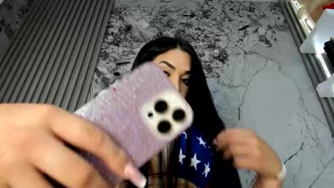 Doll Queen online show from 11/26/25, 11:11