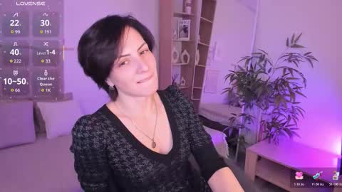 Loren online show from 12/19/25, 06:42