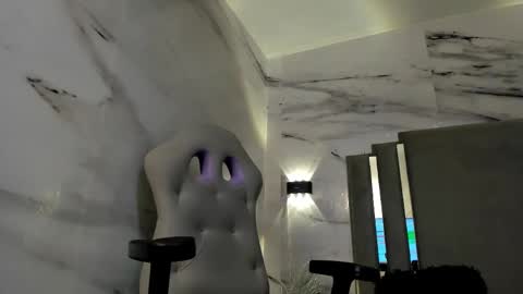 Snapshot of lorena_watson chatting on 02/19/25, 11:06 lorena_watson online show from 02/19/25, 11:06