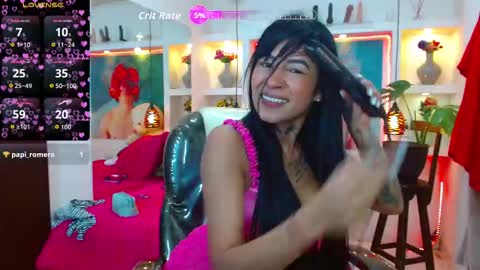 Snapshot of lorenapinto_ chatting on 10/08/25, 03:15 lore online show from 10/08/25, 03:15