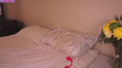 Loren online show from 04/10/26, 04:33