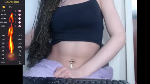 Snapshot of lorenitha_20 chatting on 12/26/24, 02:33 lorenitha online show from 12/26/24, 02:33