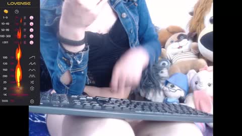 Snapshot of lorenitha_20 chatting on 02/07/25, 01:43 lorenitha online show from 02/07/25, 01:43