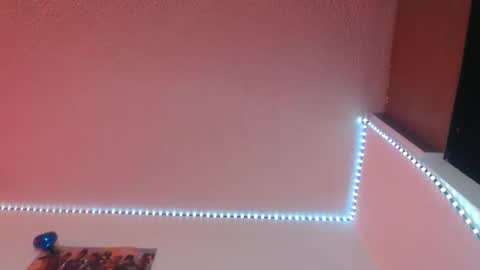 Snapshot of lorenitha_20 chatting on 10/11/25, 04:38 lorenitha online show from 10/11/25, 04:38