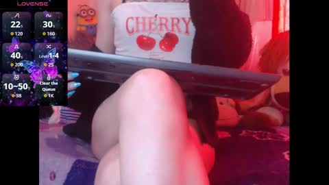 Snapshot of lorenitha_20 chatting on 11/13/25, 12:04 lorenitha online show from 11/13/25, 12:04