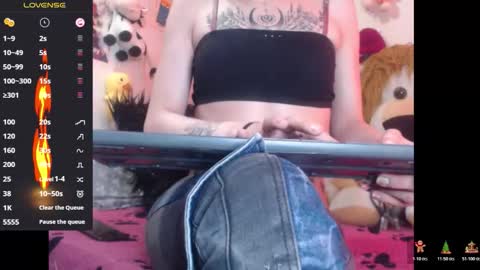 lorenitha online show from 12/22/25, 11:51