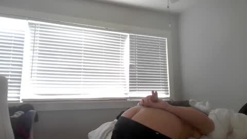 lorenlovely online show from 11/28/25, 07:16