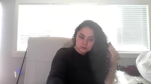 lorenlovely online show from 11/30/25, 07:51