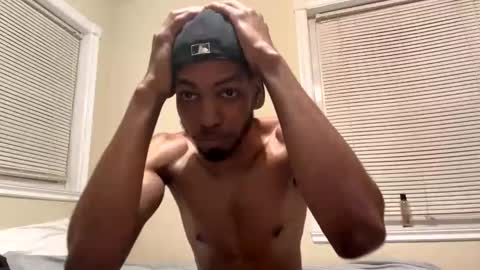 Snapshot of lorenzo17a chatting on 12/26/24, 10:37 lorenzo17a online show from 12/26/24, 10:37