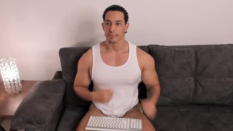 Lorenzo F online show from 03/02/25, 12:42