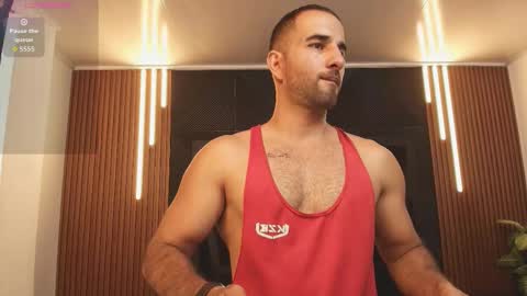  L O R E N Z O  Thumbs Up help  online show from 02/17/26, 05:19