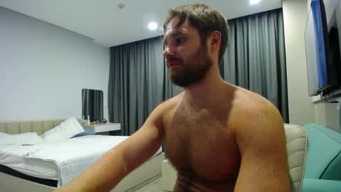 Snapshot of lorenzolux chatting on 05/06/26, 04:56 Lorenz online show from 05/06/26, 04:56