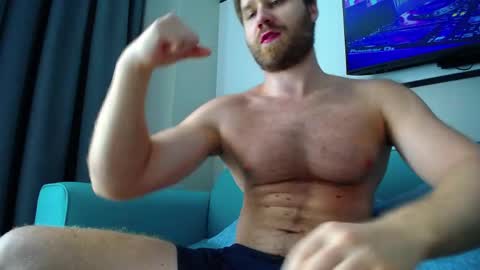 Snapshot of lorenzolux chatting on 06/03/26, 06:05 Lorenz online show from 06/03/26, 06:05
