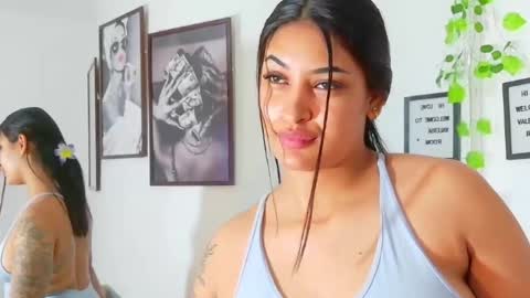 loretahorny online show from 02/12/26, 01:06