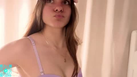 Chloe for Fan BlackHole online show from 04/19/26, 06:10