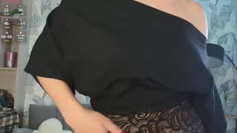 Snapshot of lorettedarsi chatting on 07/30/26, 01:15 lorettedarsi online show from 07/30/26, 01:15
