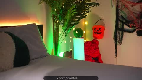 LoretteLorena online show from 10/25/25, 05:15