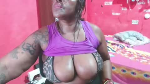 loretybighot online show from 11/22/25, 02:05