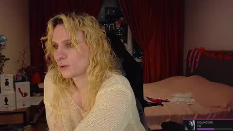 Snapshot of lori_myaf chatting on 12/20/24, 02:05 Lori ----------------------------------- online show from 12/20/24, 02:05