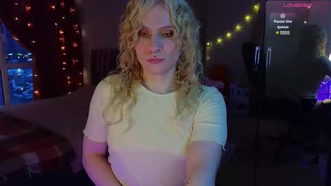 Snapshot of lori_myaf chatting on 03/02/25, 03:27 Lori ----------------------------------- online show from 03/02/25, 03:27