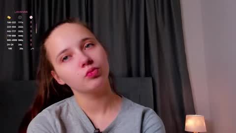 Mia online show from 11/02/25, 01:13