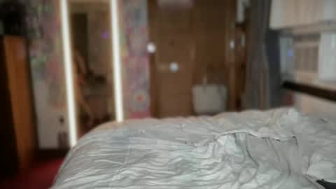 Snapshot of lorikane chatting on 06/26/26, 01:43 Lorelai Kane online show from 06/26/26, 01:43