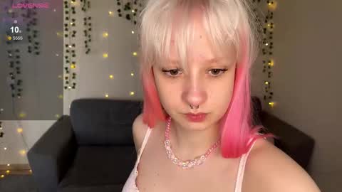 lorilorilorilori online show from 11/06/25, 07:31