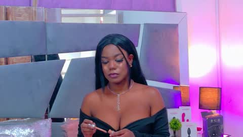 lorraine_johnson online show from 03/10/26, 06:24