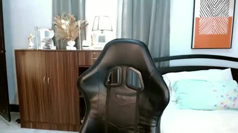 Los online show from 11/15/25, 08:33