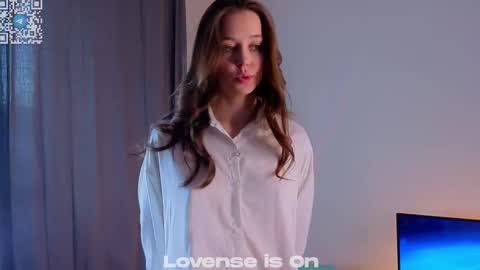 Jess online show from 11/17/25, 01:33