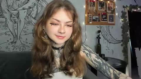 Snapshot of lostallice chatting on 10/04/25, 04:54 lostallice online show from 10/04/25, 04:54