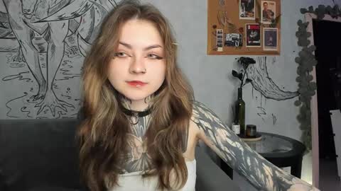 lostallice online show from 11/24/25, 04:23