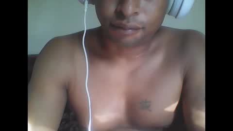 Snapshot of lostgeckoks chatting on 11/08/25, 08:51 LostGeckos online show from 11/08/25, 08:51